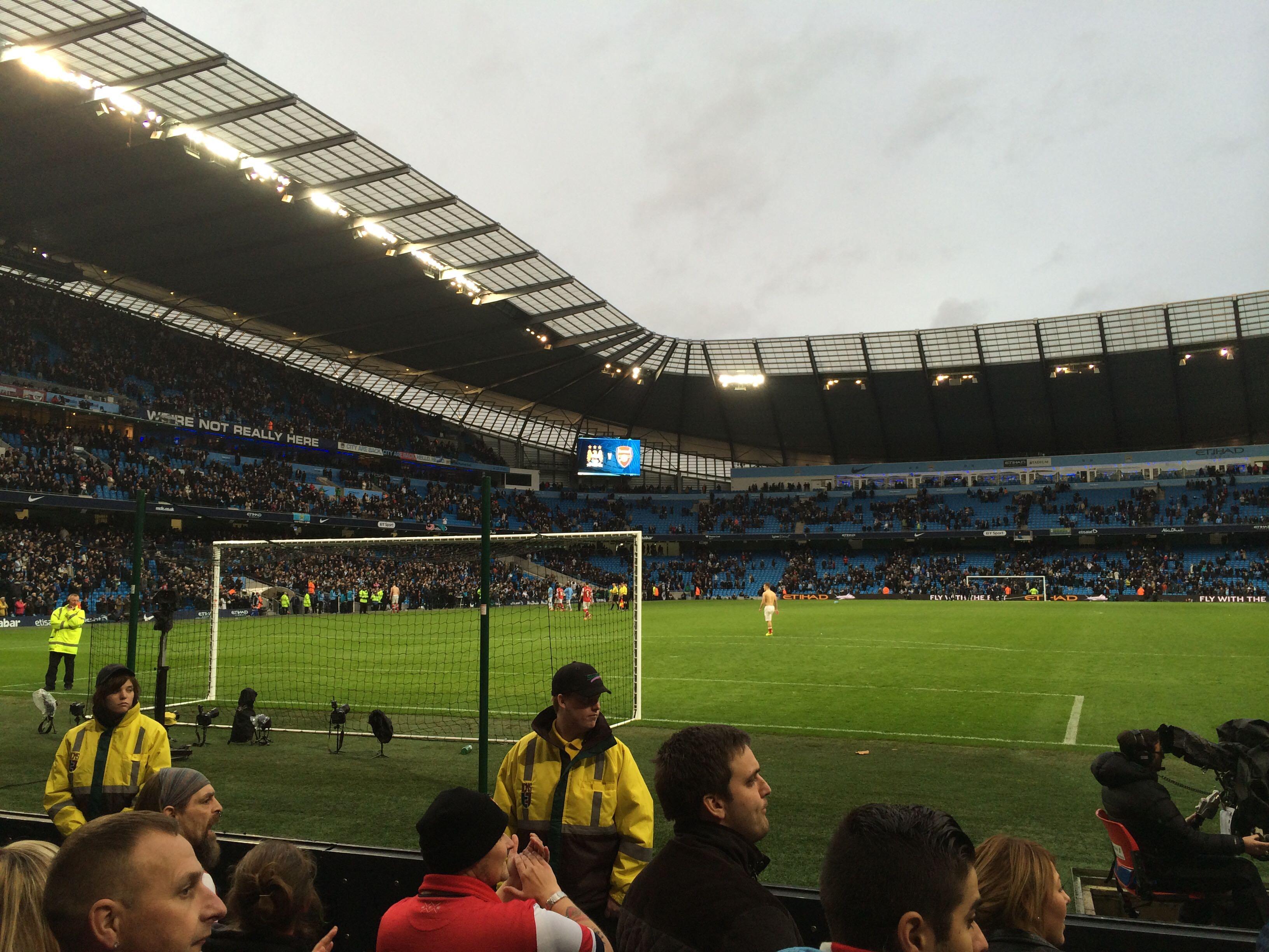 次單純的足 次單純的足